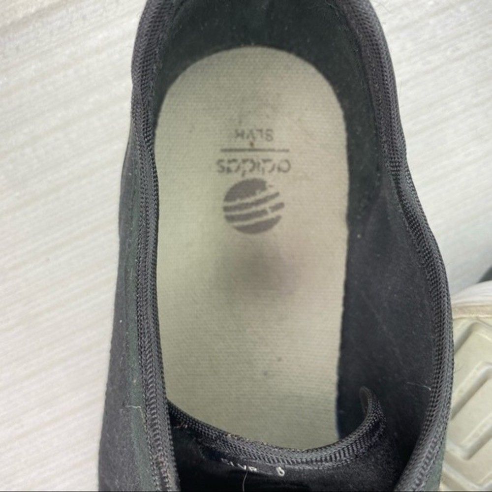 Adidas Black White Low Top Slvr Sneakers Mens 7 - Picture 10 of 10